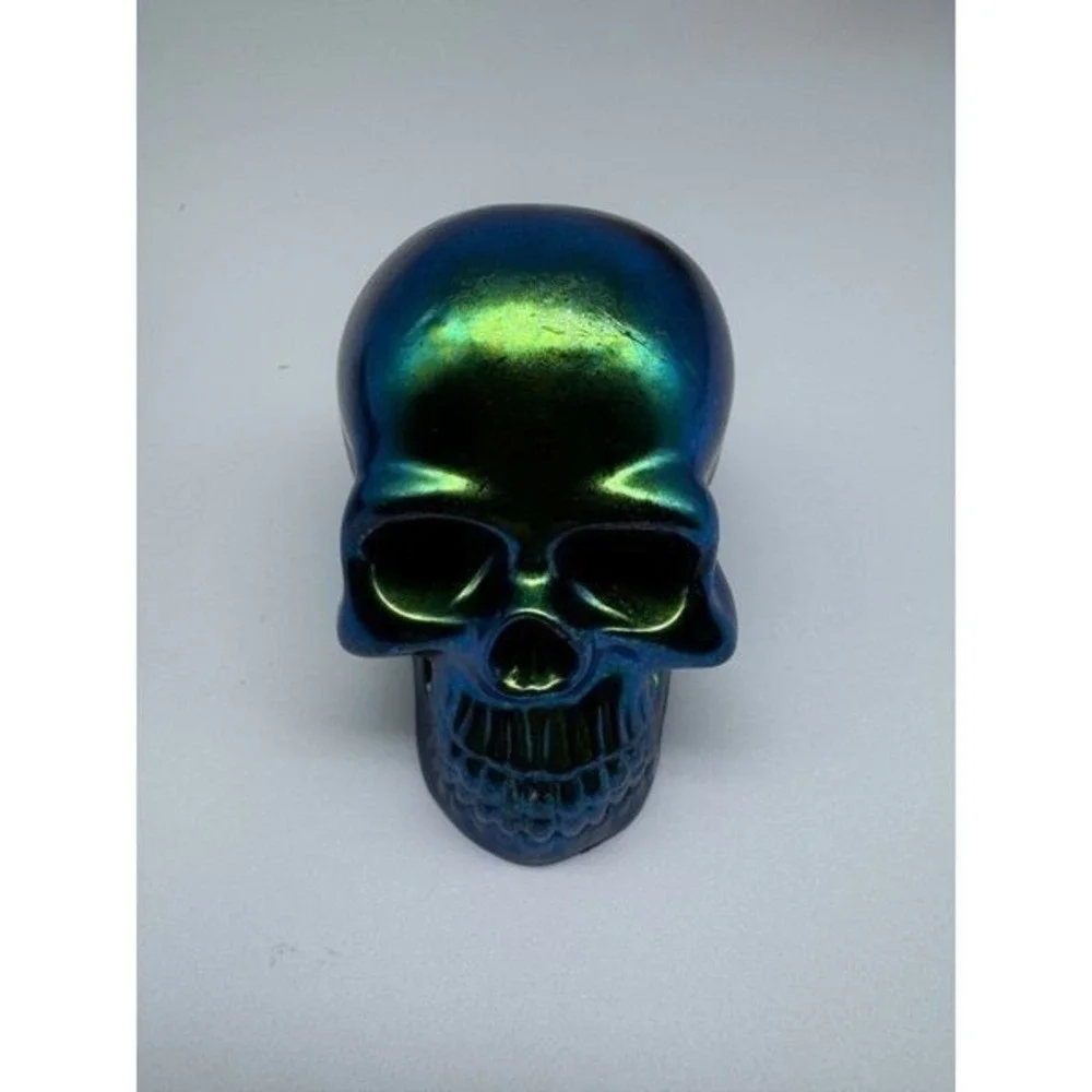 Resin skulls- handmade‎